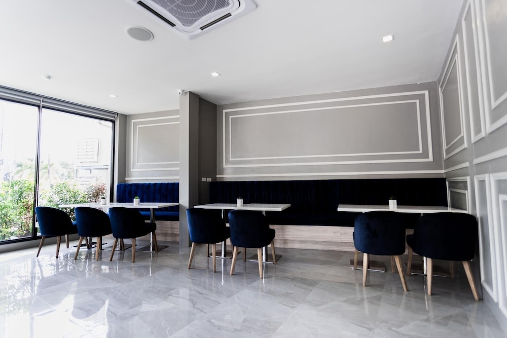 jasper hotel ban phai