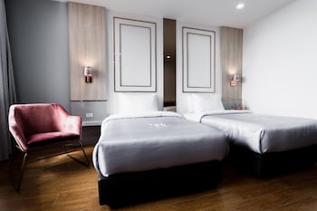 jasper hotel ban phai