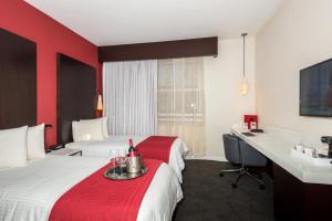 the o hotel trademark collection by wyndham