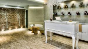 the o hotel trademark collection by wyndham