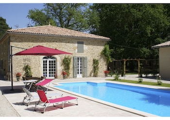 Domaine Du Bois Seguin,Near Graves And Sauternais Golf,3 star