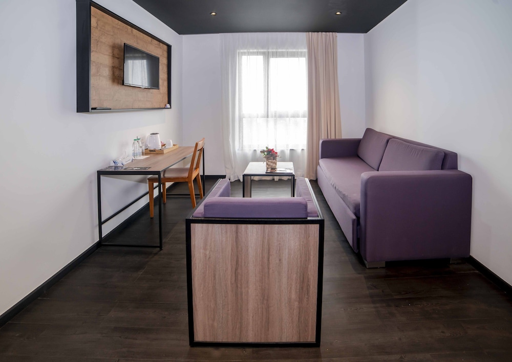 onomo hotel douala