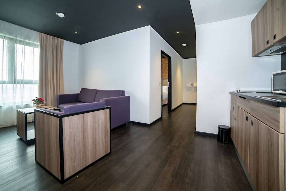 onomo hotel douala