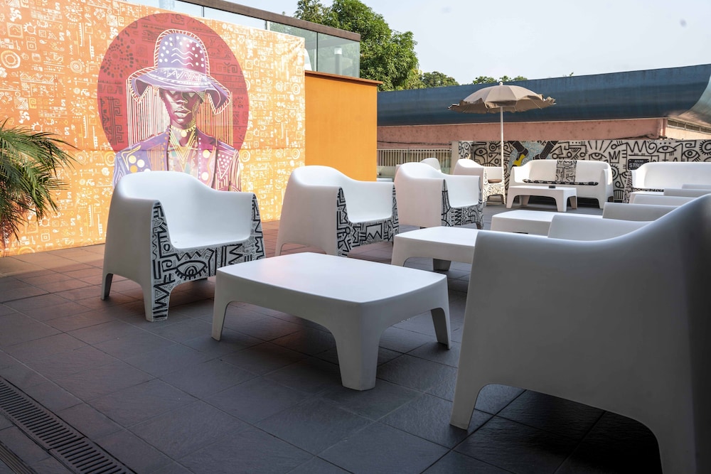 onomo hotel douala