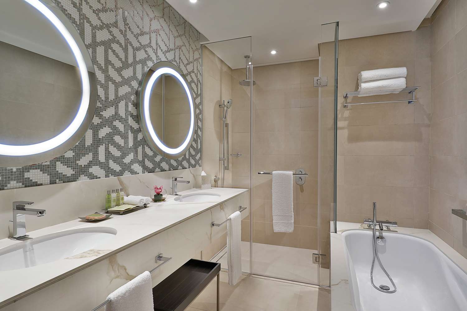 hilton doha the pearl
