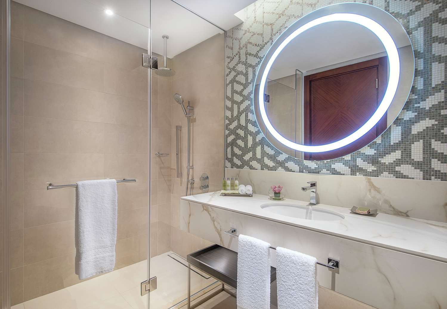 hilton doha the pearl
