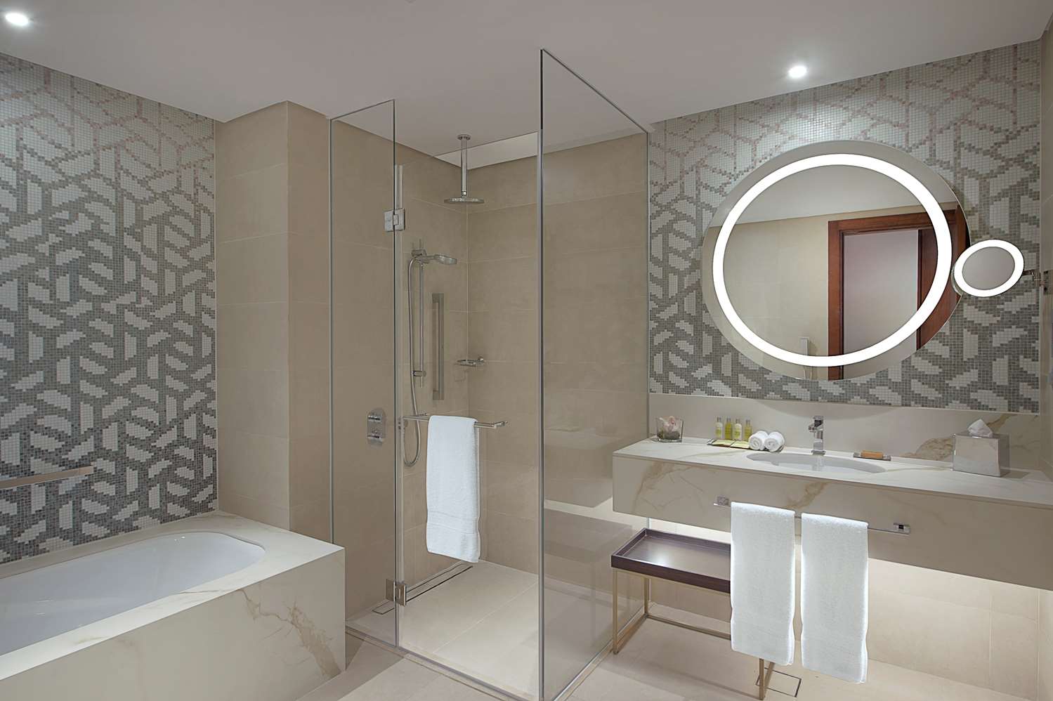 hilton doha the pearl