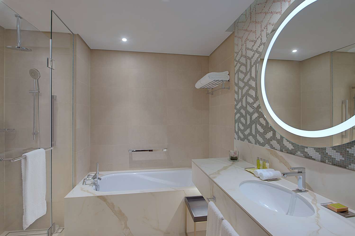 hilton doha the pearl
