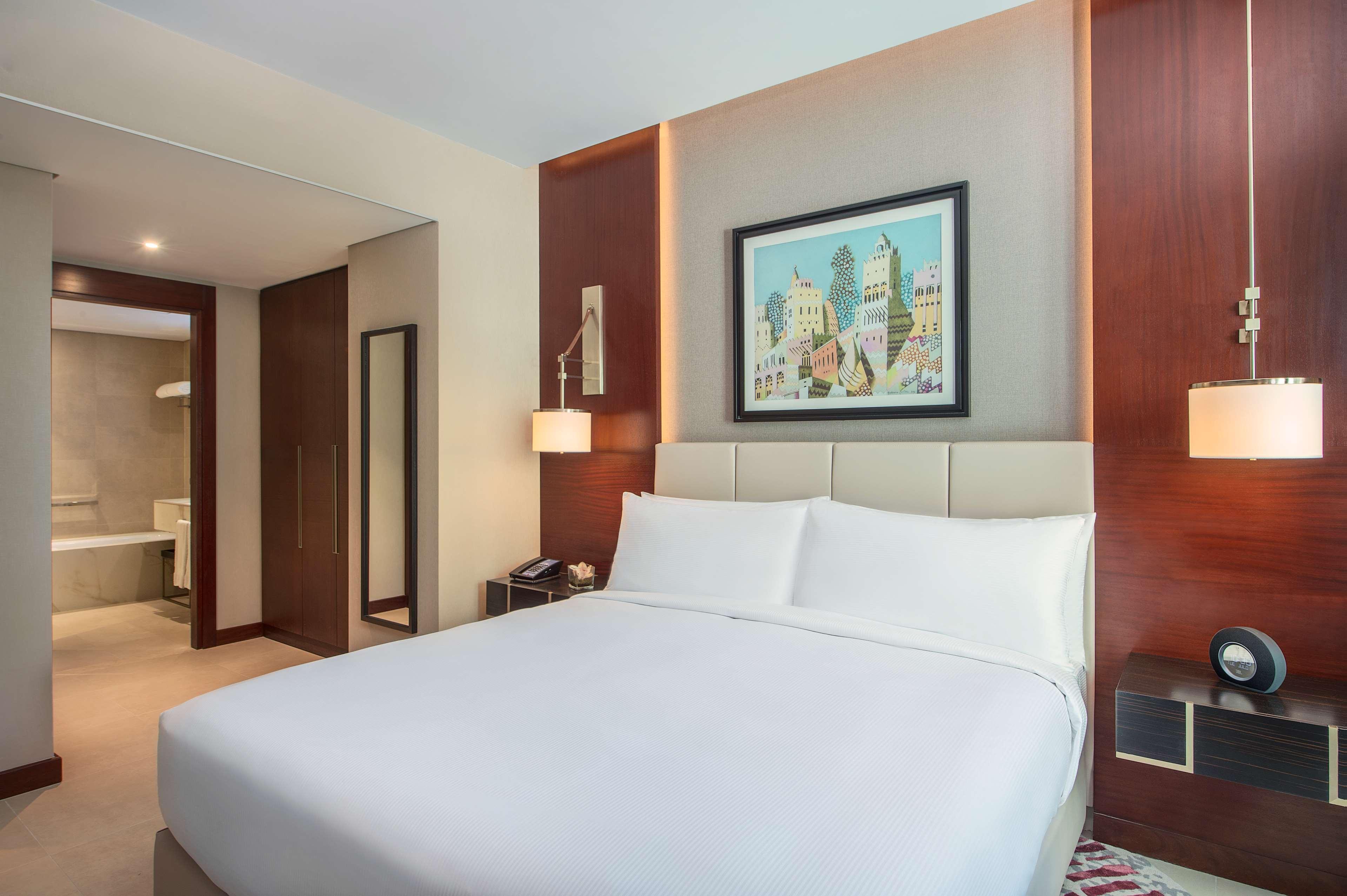 hilton doha the pearl