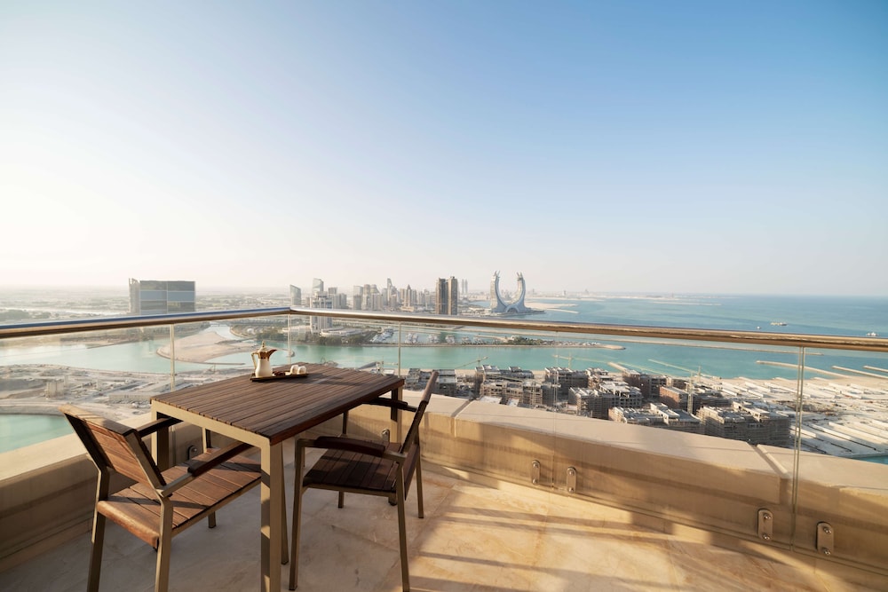 hilton doha the pearl