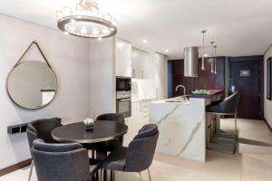 hilton doha the pearl