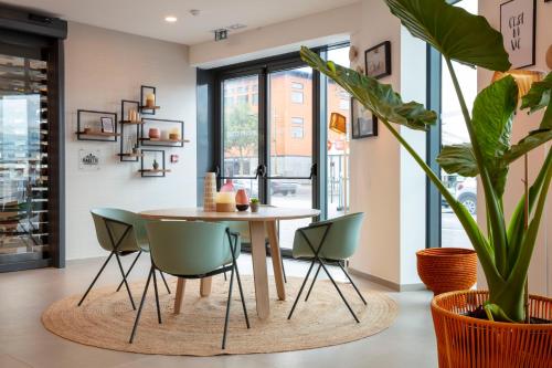 hilton garden inn massy