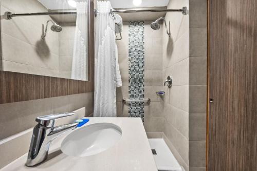 holiday inn express san juan condado by ihg