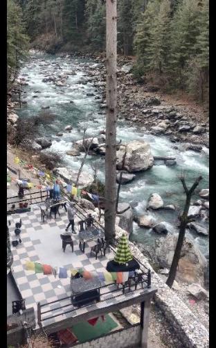 Shanti Cafe & Hostels,,3 star