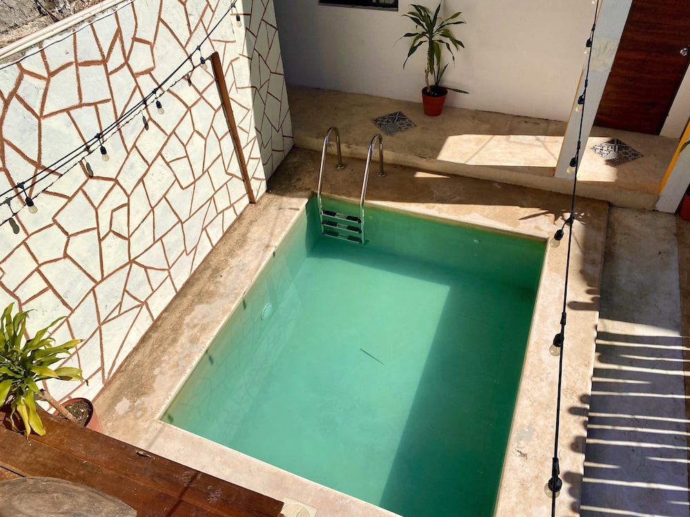 akbal holbox beach zone