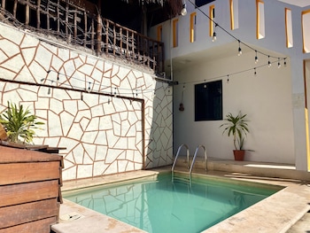 akbal holbox beach zone