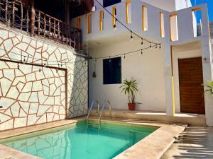 akbal holbox beach zone