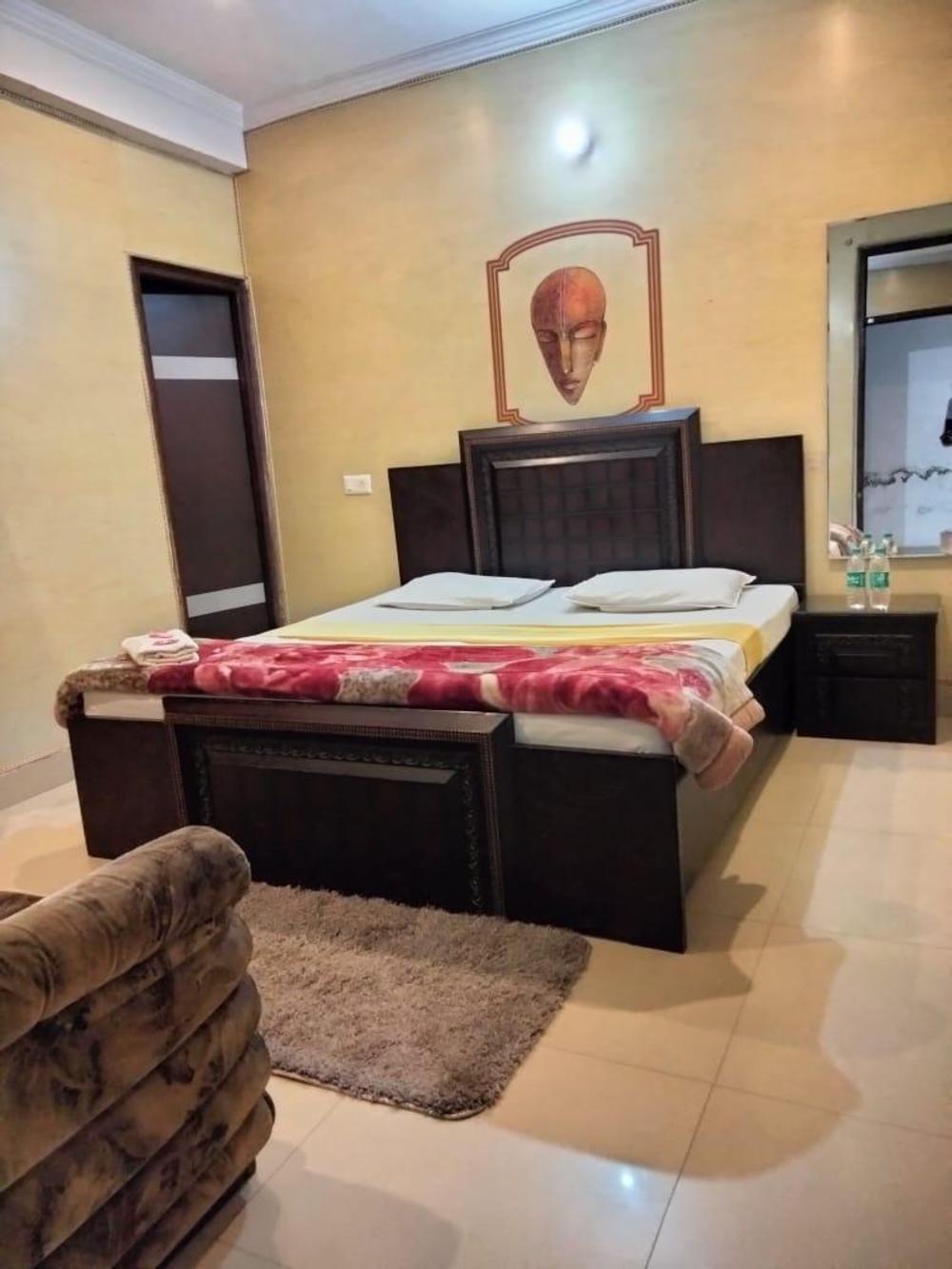 hotel karnal inn