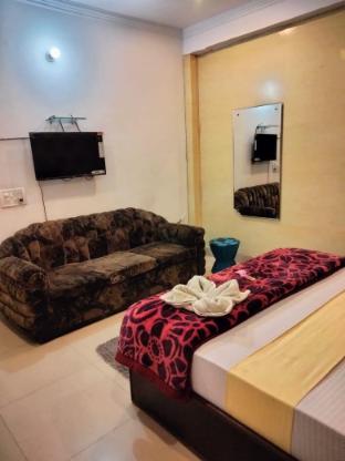 hotel karnal inn