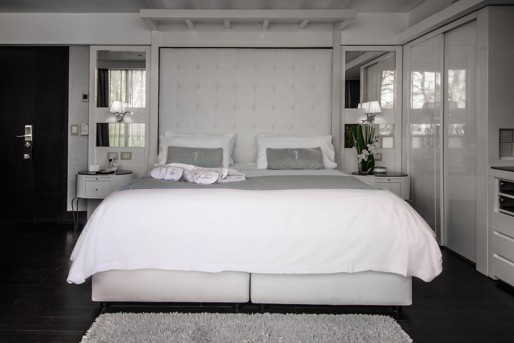 1828 smart hotel
