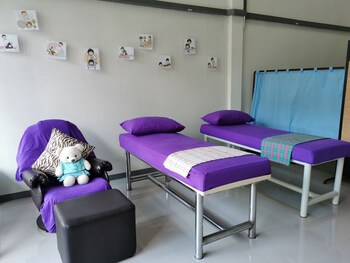 napa hostel samrong station