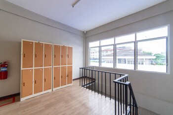 napa hostel samrong station