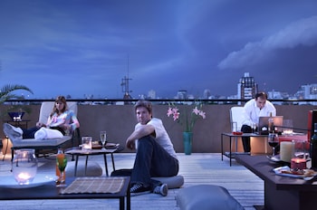 be hollywood hotel