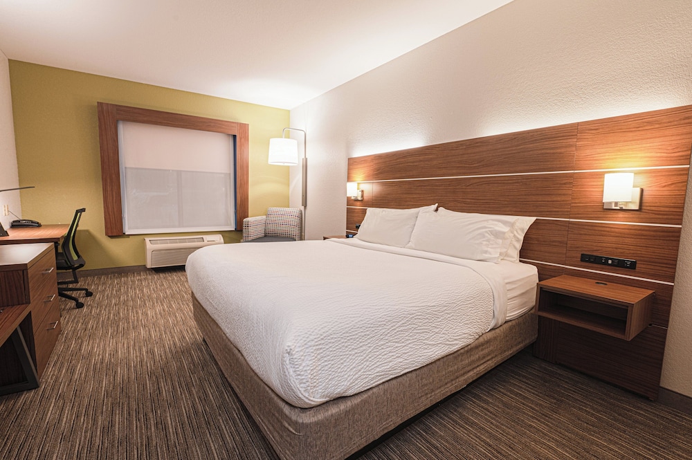 holiday inn express hotel and suites east lansing by ihg