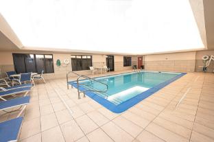holiday inn express hotel and suites east lansing by ihg