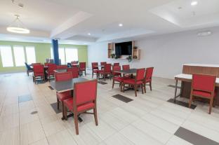 holiday inn express hotel and suites east lansing by ihg