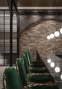 lakeshore hotel tainan