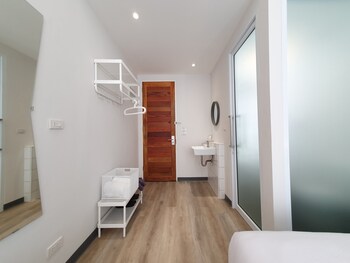 meet boutique resort