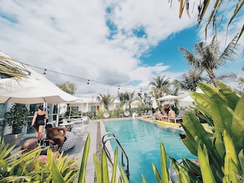 meet boutique resort