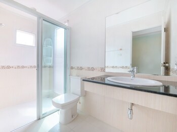 blooming hill boutique suites