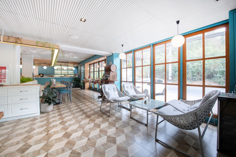 blooming hill boutique suites