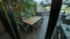frankies inn