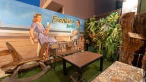frankies inn