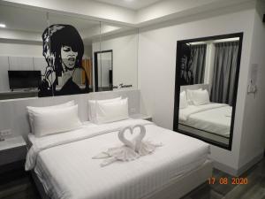 frankies inn