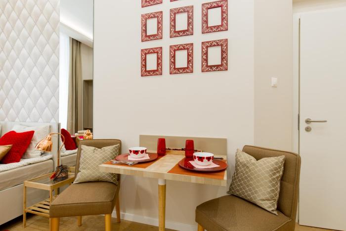 budapest holiday colours