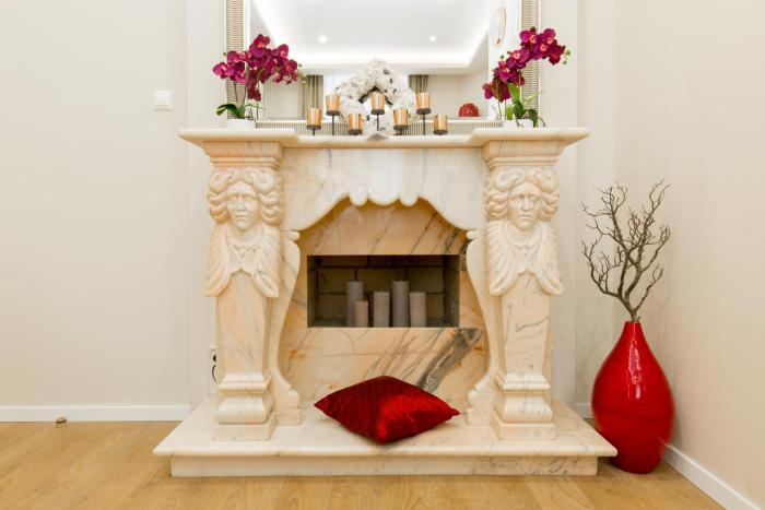 budapest holiday colours