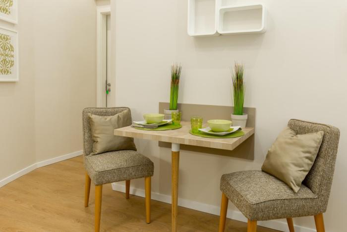 budapest holiday colours