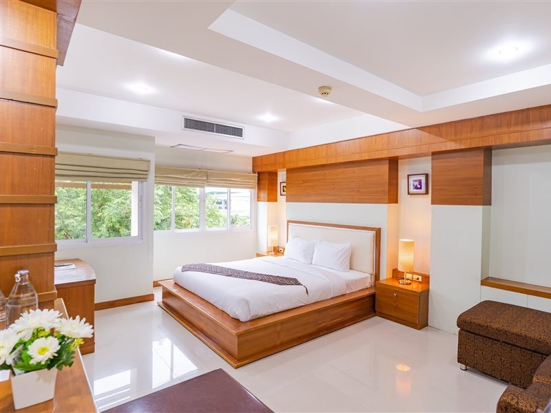 sirin hotel and resident