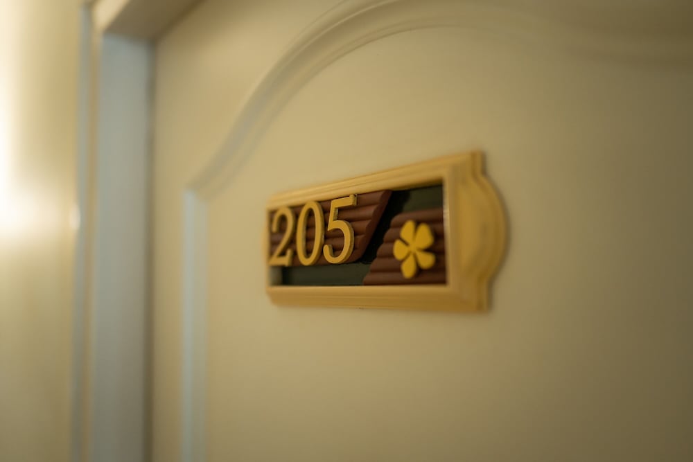 sirin hotel and resident