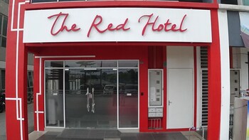 the red hotel