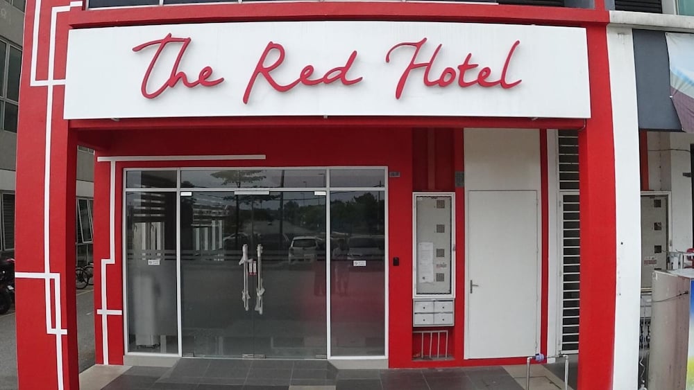 the red hotel