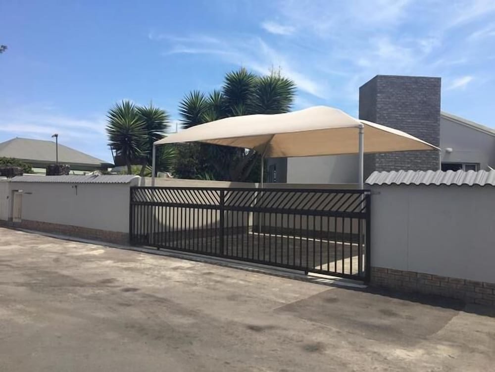 meransha self catering cc