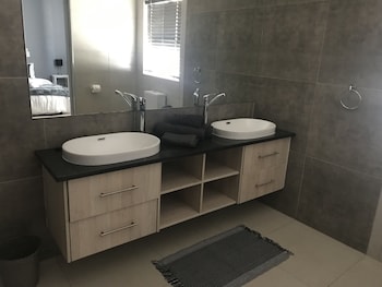 bella luna bandb