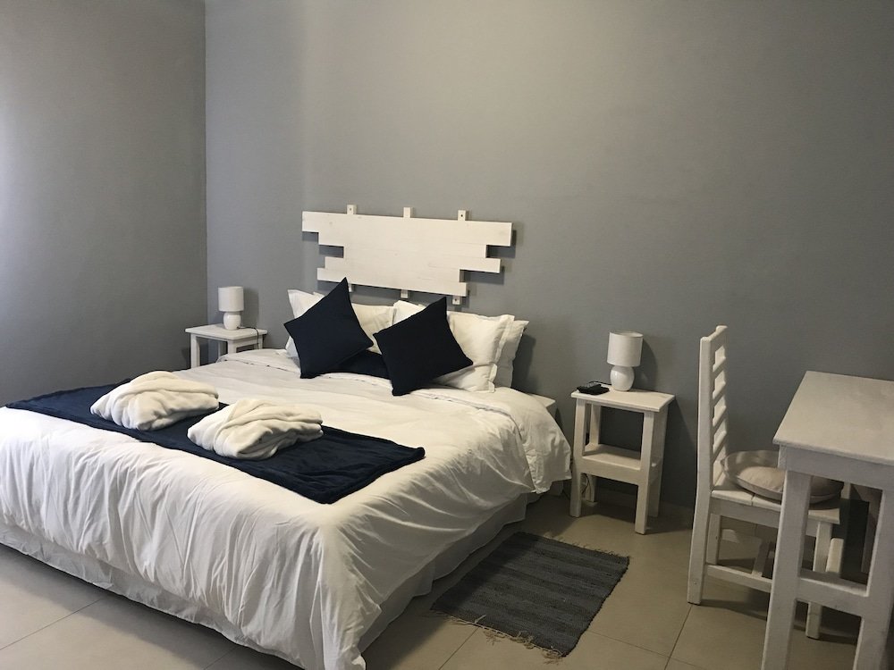 bella luna bandb