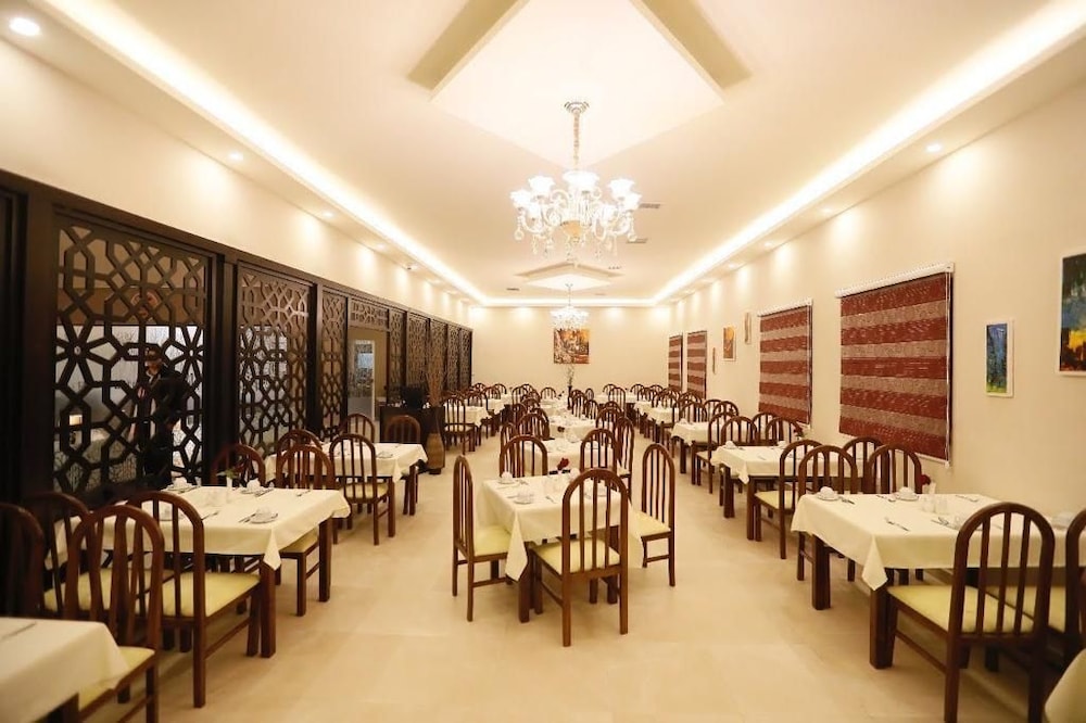 the signature hotel