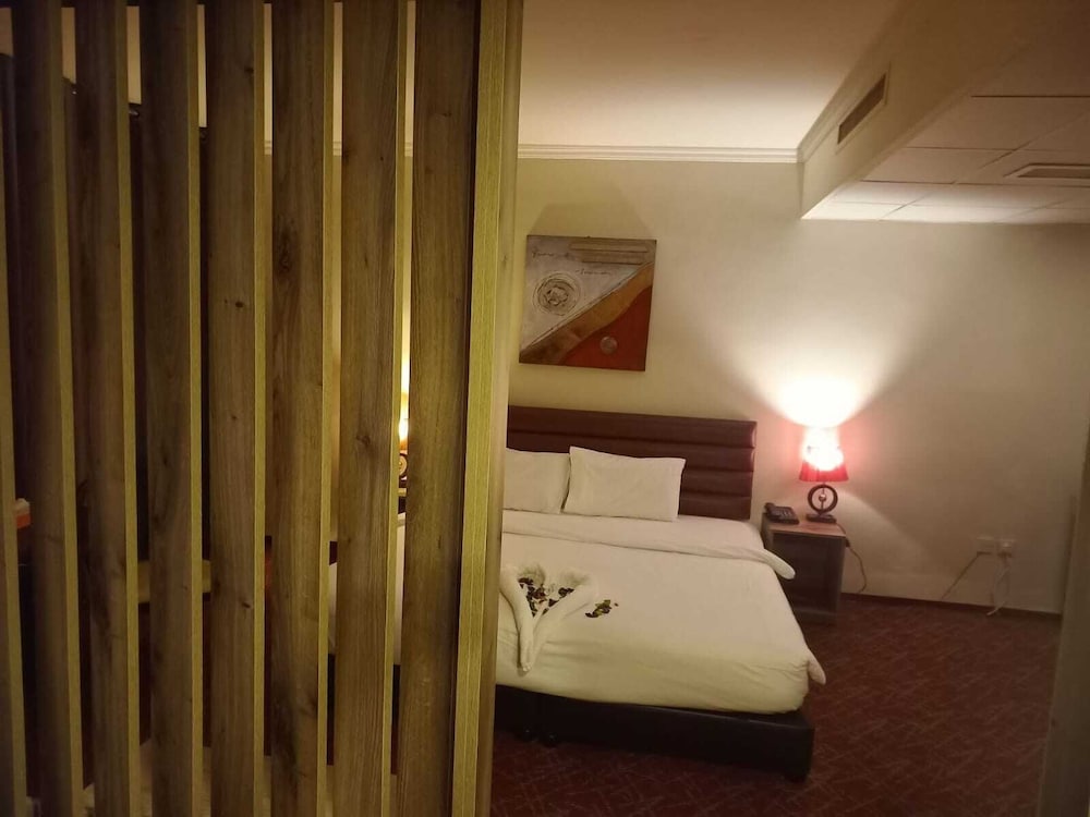 the signature hotel